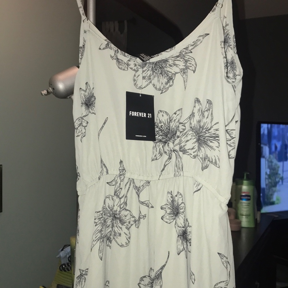 BRAND NEW WITH TAG. Long green dress.